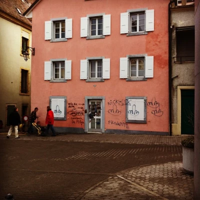 On aime pas la police (et l'orthographe) à Orbe