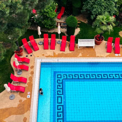 Roman pool